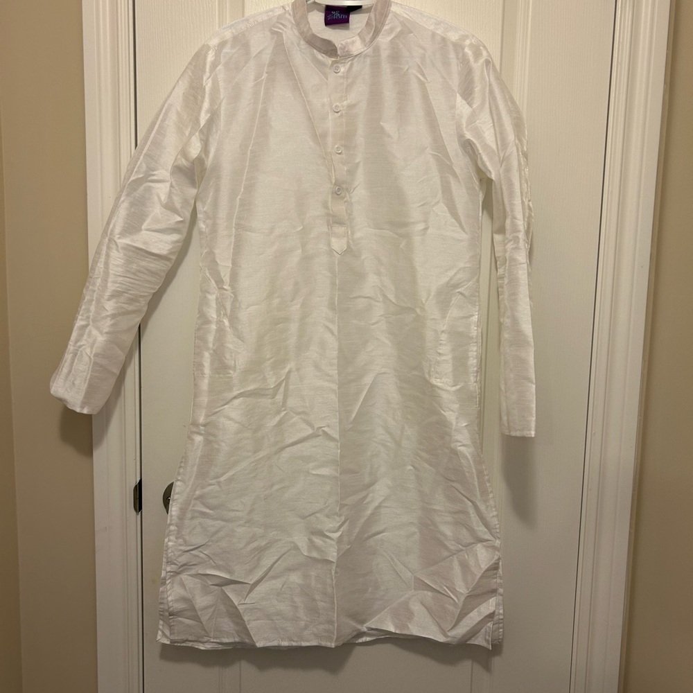 🤍 Men’s White Kurta – Size 38 (No Pants) 🤍